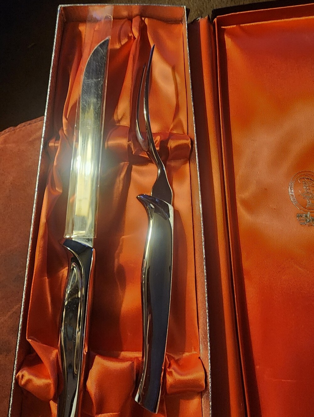 Carver Hall Polished Silver Carving Knife and Fork Set - Silver